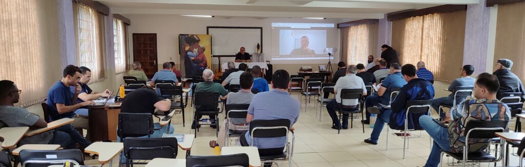 Conferência ON-LINE com padre Paulo Welter.