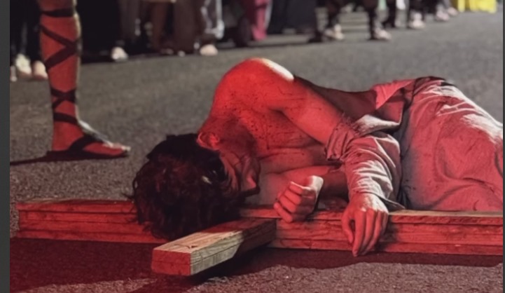 O espetáculo da cruz. Quando a arte se torna oração.